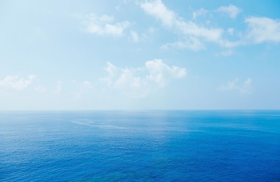 青い海