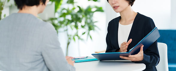 相談中の女性