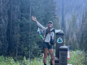 First women to hike from border to border