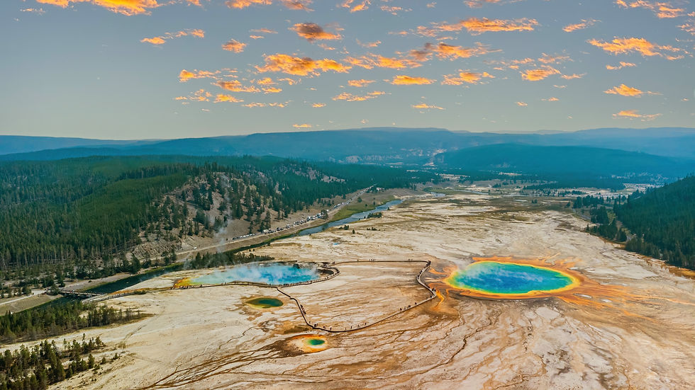 Grand Prismatic Spring at Yellowstone National Park.jpg