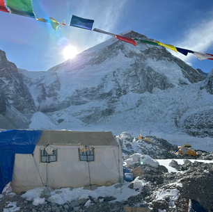 Peak Pursuit Summiting Mt. Everest