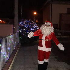 Contatta il magico Babbo Natale e chiedi un preventivo gratuito per il sevizio di consegna a domicilio.