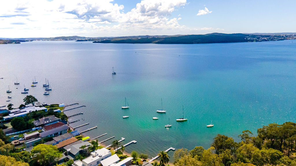 242 Coal Point Road, Coal Point, Coal Point - Thumbnail 2