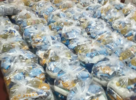 Em parceria com a Fundação Banco do Brasil, o Instituto São José distribuiu cestas básicas e kits de