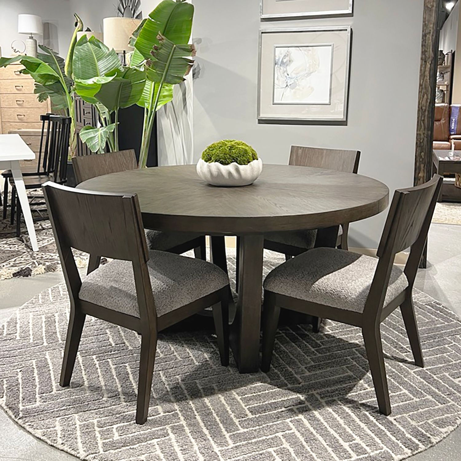Cascade Falls Extension Pedestal Table Dining Set