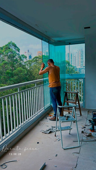 Conserto de sacada de vidro no morumbi