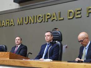 Câmara Municipal homenageia os garis pelo dia
