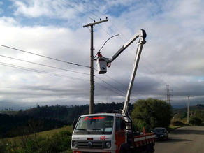 SURB realiza conserto de pontos de iluminação vandalizados