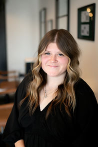 Zoey Clark, hair stylist in murietta