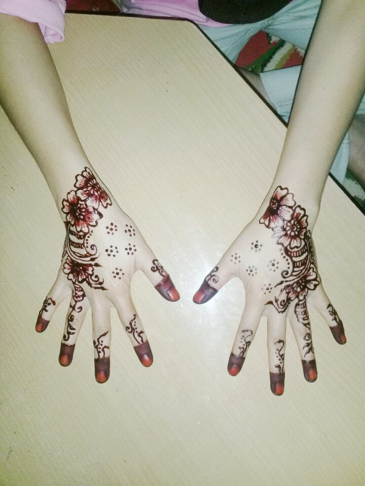 Thumbnail: Umie Sue D'Touch Henna