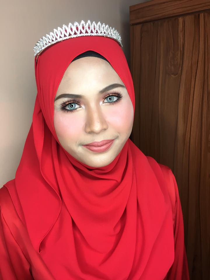 Thumbnail: Makeup by Liyana Jasni