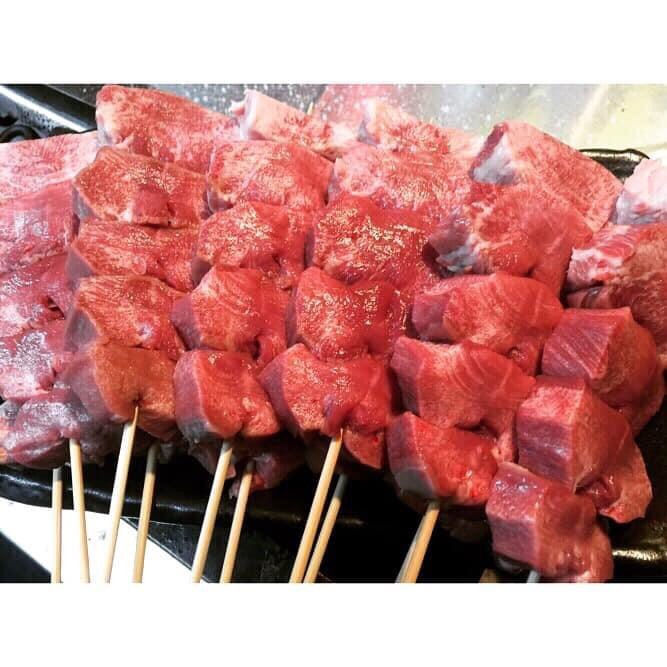 サムネイル： もつ焼き酒場串えもん～飲食店～