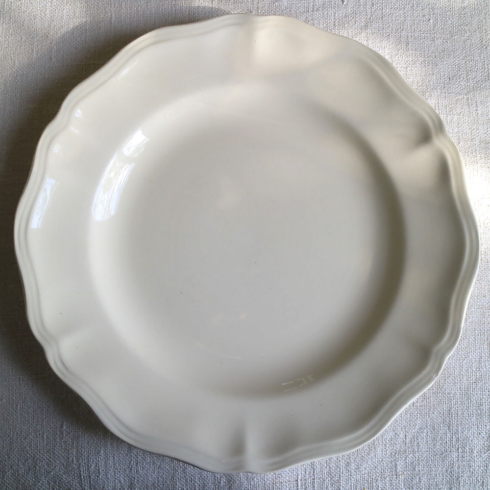 0083 sarreguemines　花リム　Ø 25,5cm平皿チップあり