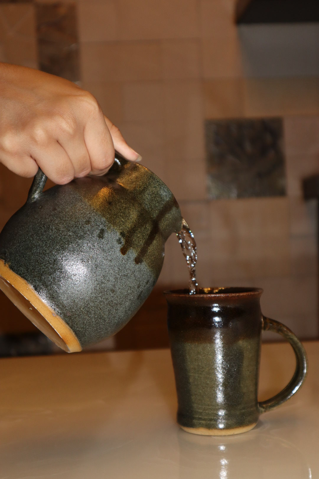 Olive Swell Jug