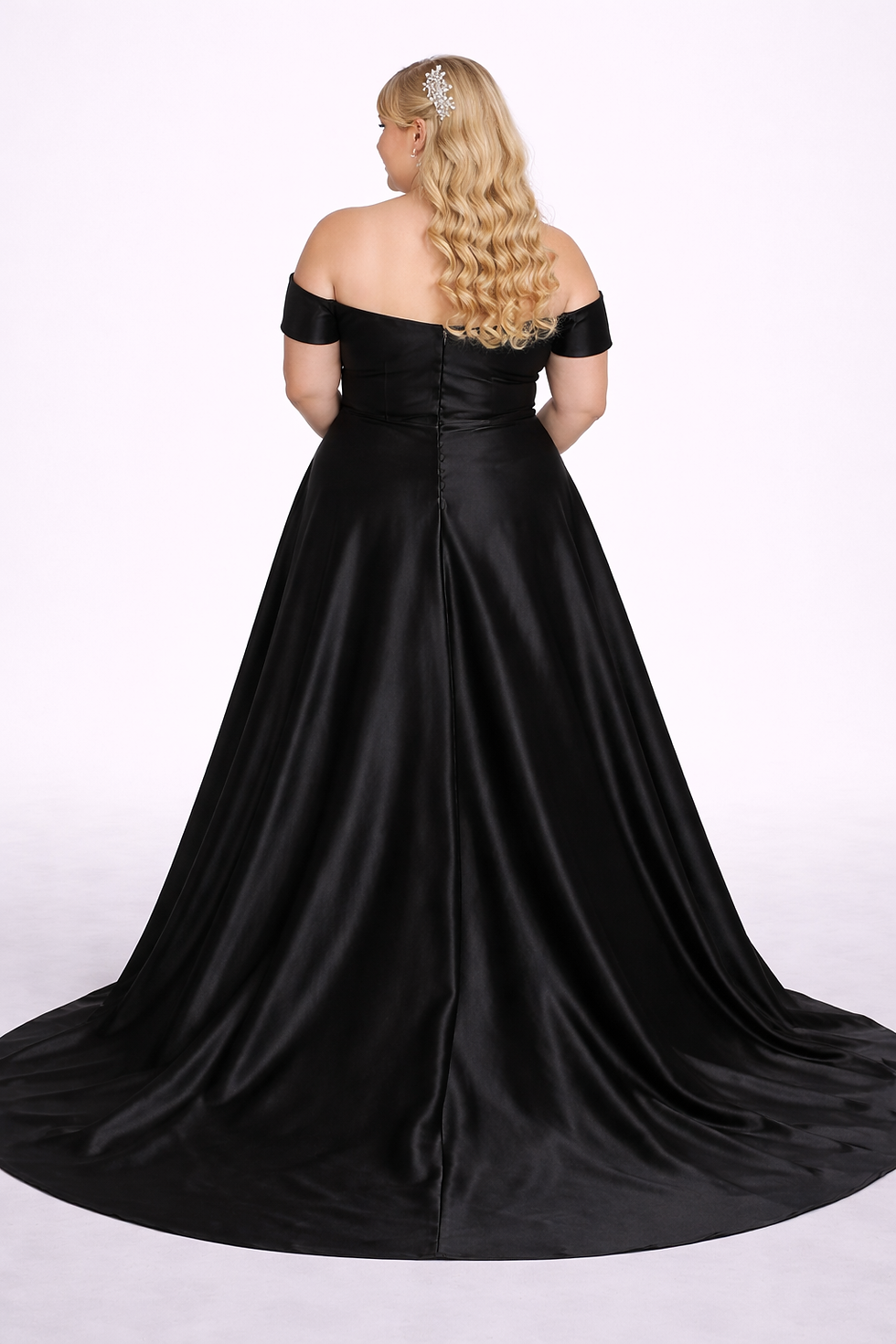 Thumbnail: Teddy – Modern Black Satin Off-the-Shoulder Wedding Gown with Slit