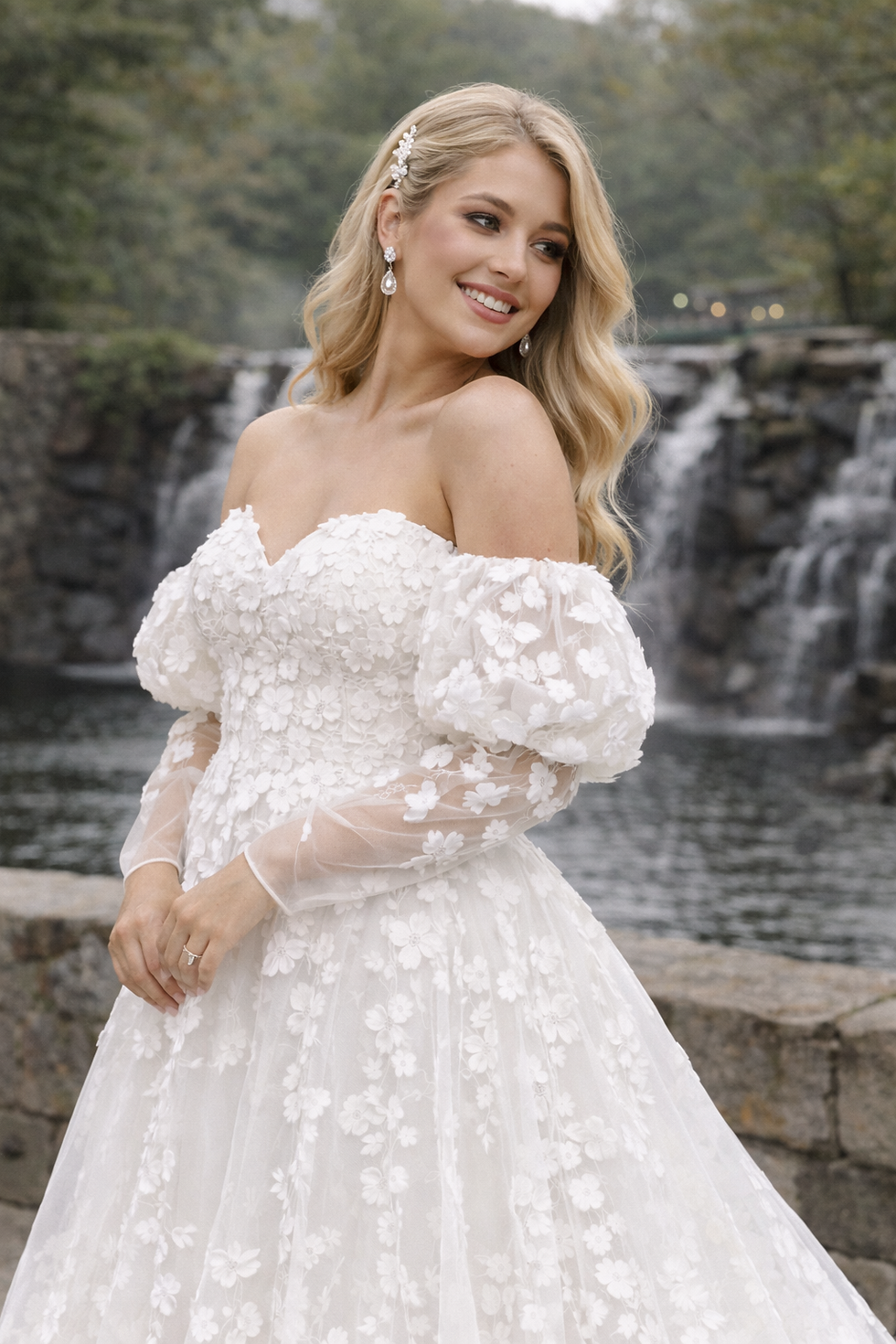 Thumbnail: Emilia – Strapless A-Line Wedding Dress with Detachable Sleeves