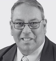 Lloyd Kirkham (square b&w).jpg