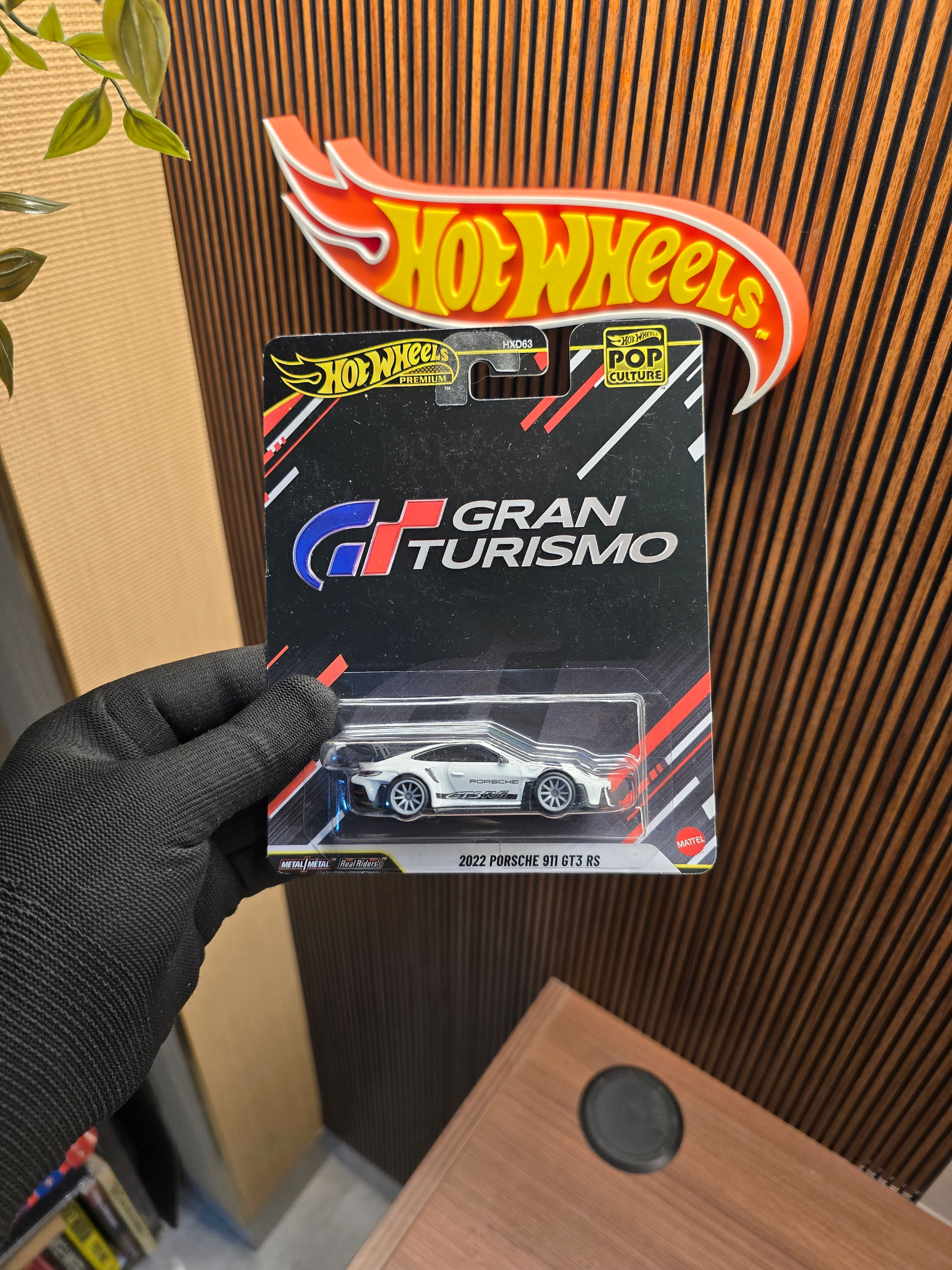 Hot Wheels 2022 Porsche 911 GT3 RS | 2BroCollective
