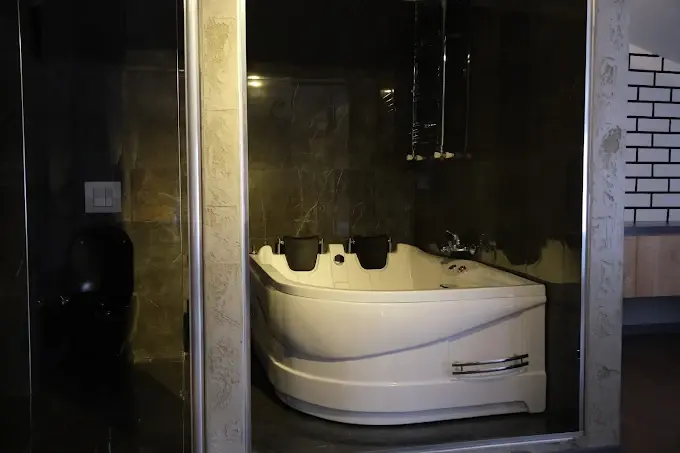 Bursa Nilüfer Ata 2 Otel jakuzili apart odası
