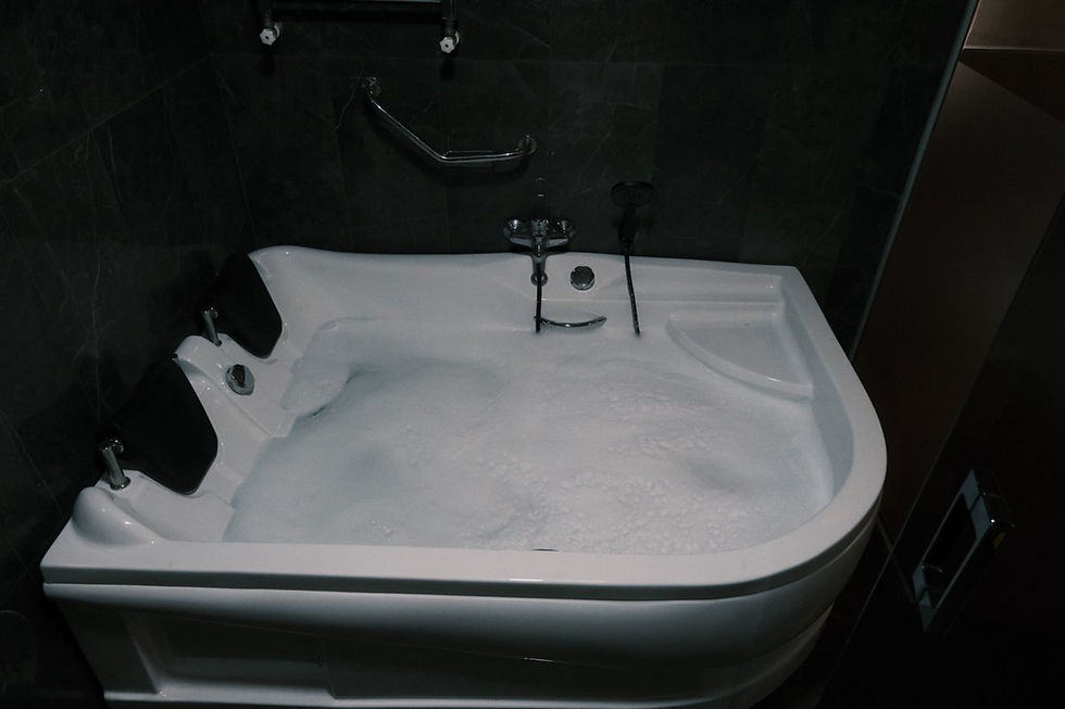 Bursa Nilüfer Beşevler Ata Suite Hotel jakuzili günlük apart oda konforlu yatak ve özel jakuzi