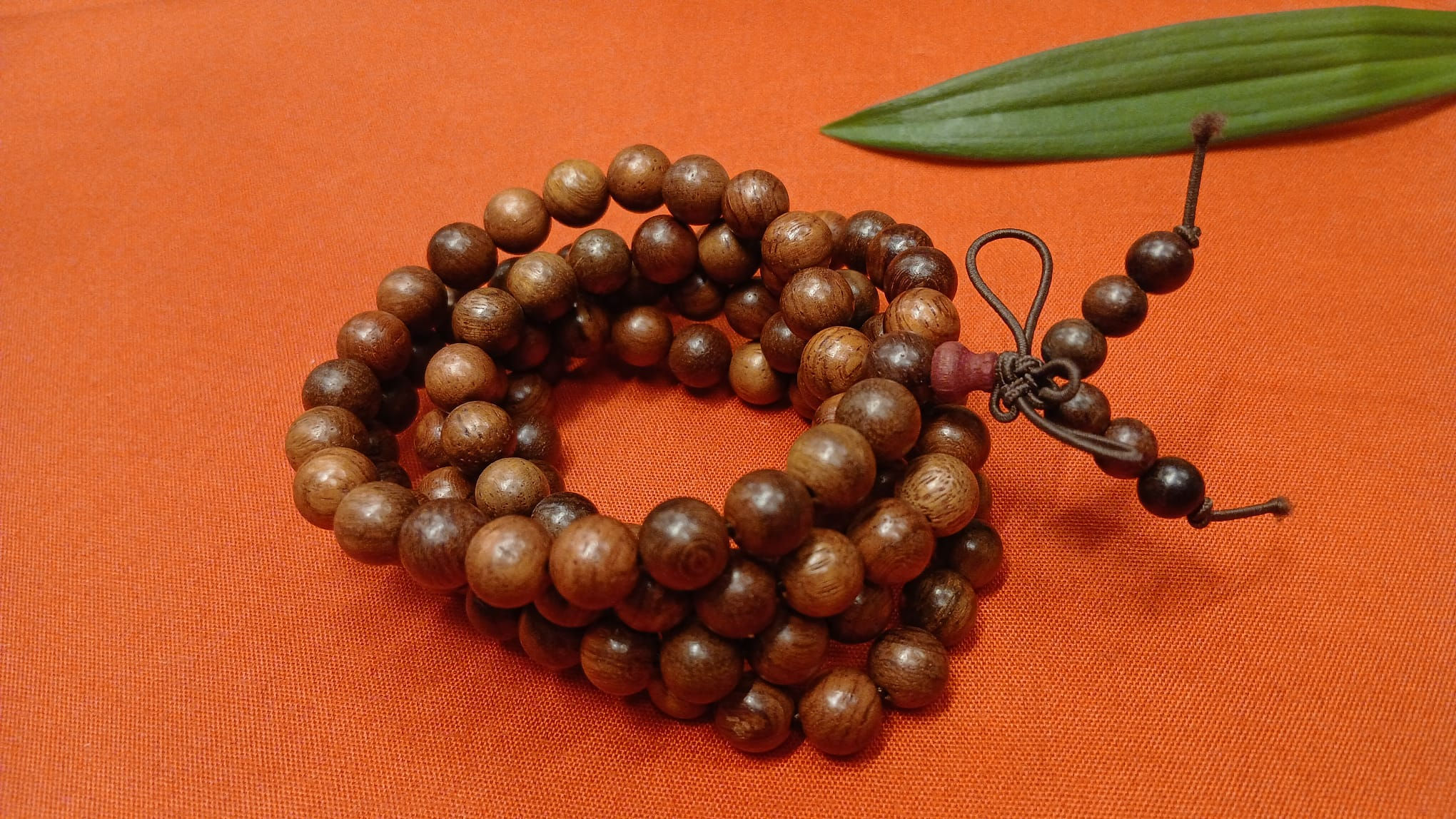 Rose Wood mala beads with elastic