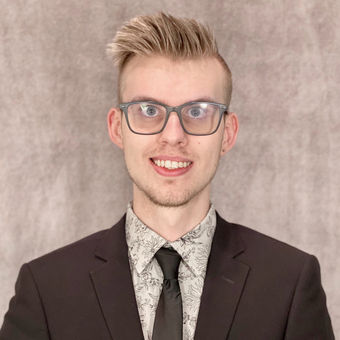 Daniel DeVault