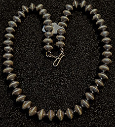 22 inch 10mm Navajo Pearls