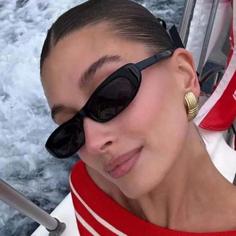 Slim sunglasses women front view