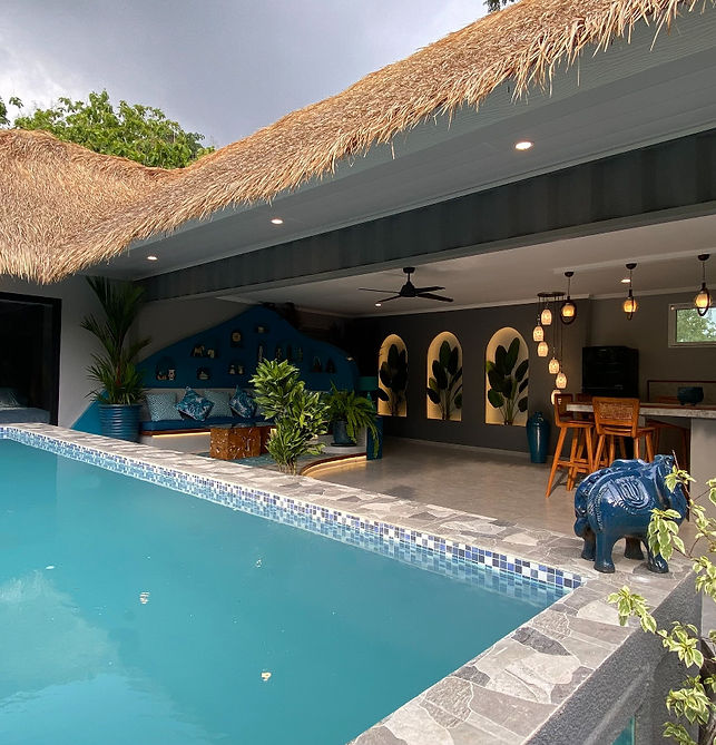 01 Turquoise Villa - Garden.jpg