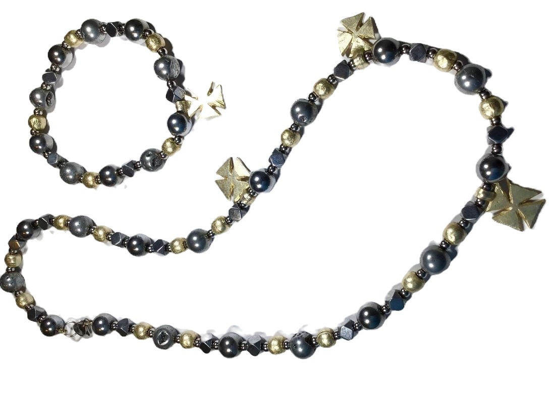 From The "Everywhere Collection"- Silver Hematite And Druzy Necklace Set