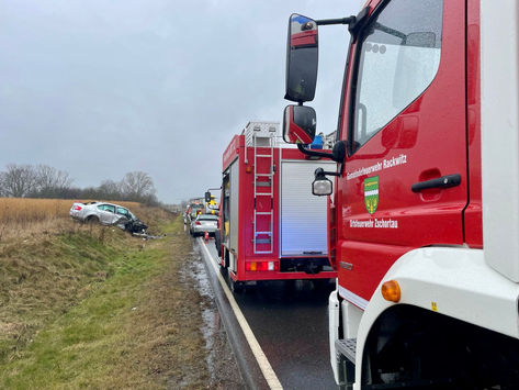 Einsatz Nr. 08 - 26.02.2025 | 13:28 Uhr - 14:30 Uhr | TH2Y: Verkehrsunfall PKW