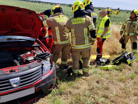 Einsatz Nr. 19 - 05.07.2025 | 12:34 Uhr - 13:15 Uhr | TH2Y: Verkehrsunfall PKW