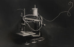 Pulling Threads (2017)