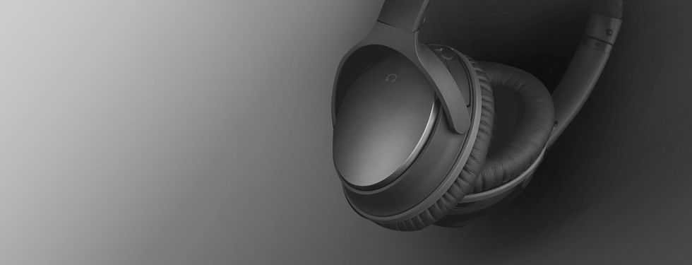 preto Headphones