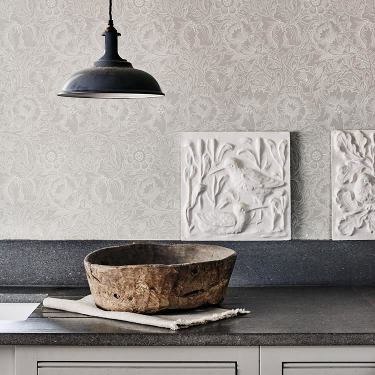 WILLIAM MORRISTAPET PURE POPPY | Kitchen wallpaper |блог senko architects | Обои в современном интерьере: клеить или не клеить? | обои на кухне | обои дизайн интерьера | дизайнер интерьера украина киев