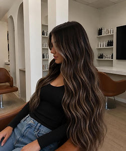 Model showcasing Mocha Melt Mixed Brunette