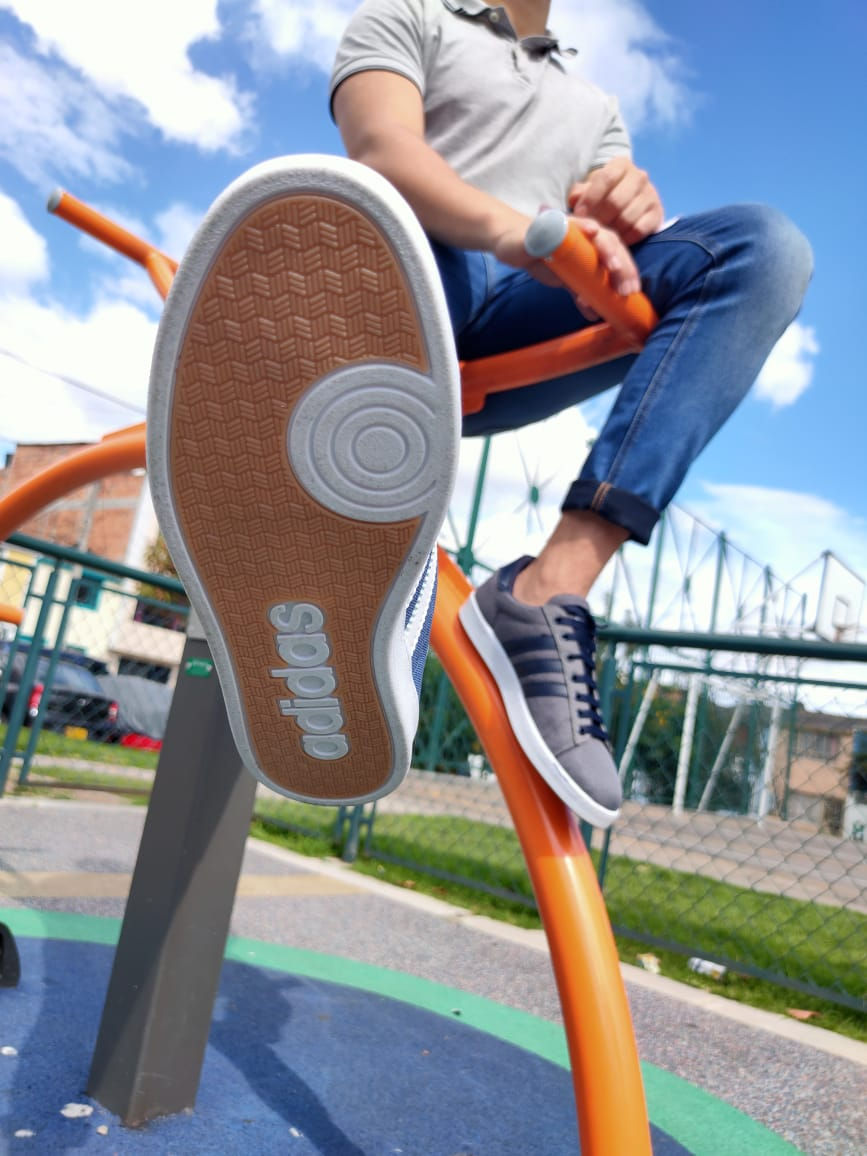 Miniatura: ADIDAS ADVANTAGE