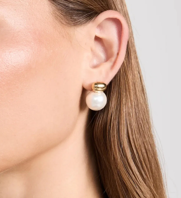 Thumbnail: Golden Glow Earrings