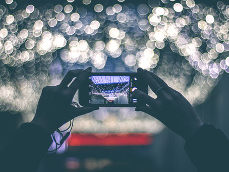 Phone Etiquette: Graceful Manners for a Connected World