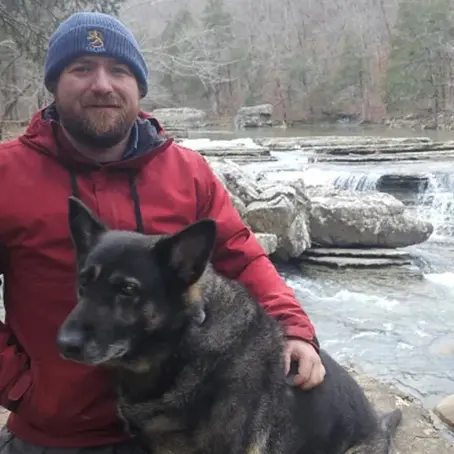 After Laying His Lifelong Companion to Rest, He Faced His Own Terminal Diagnosis: The Haunting Final Days of Chris Palmer.