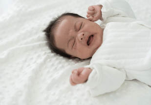  Faut-il laisser son bébé pleurer la nuit ?