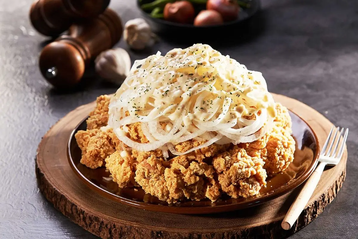 CM Chicken's signature Snow Onion flavour