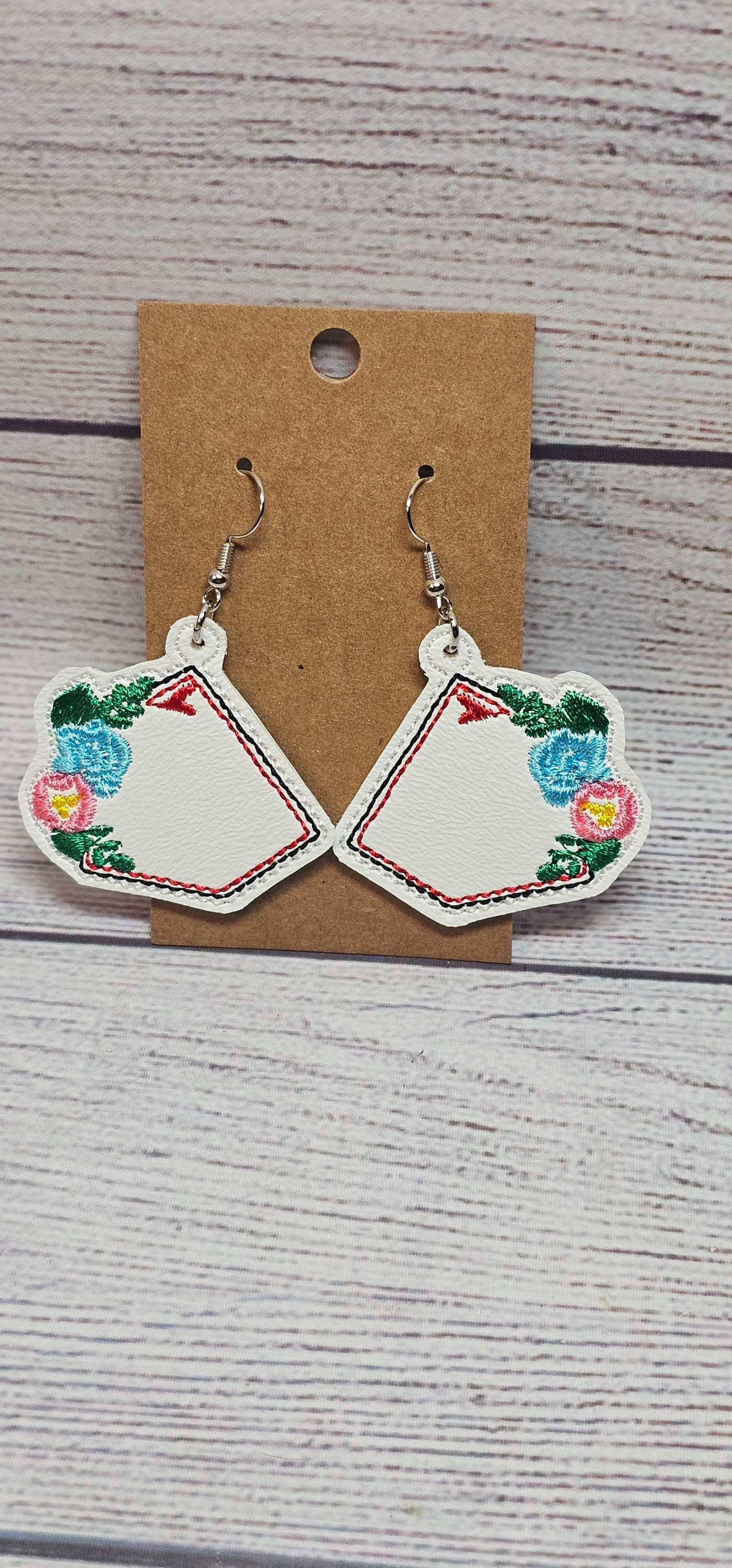 HOME plate with flowers 