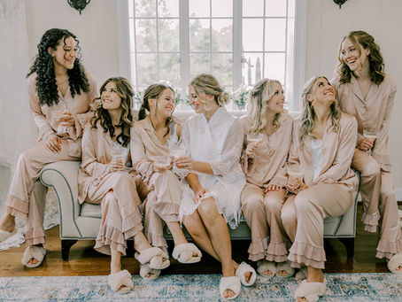 How to Choose Your Bridesmaids: A Guide to Creating Your Dream Squad!