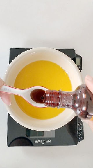 Adding vanilla essesce