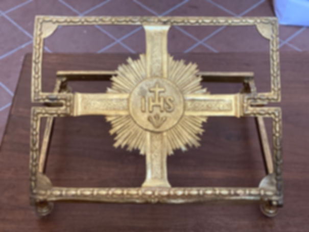 Altar lectern