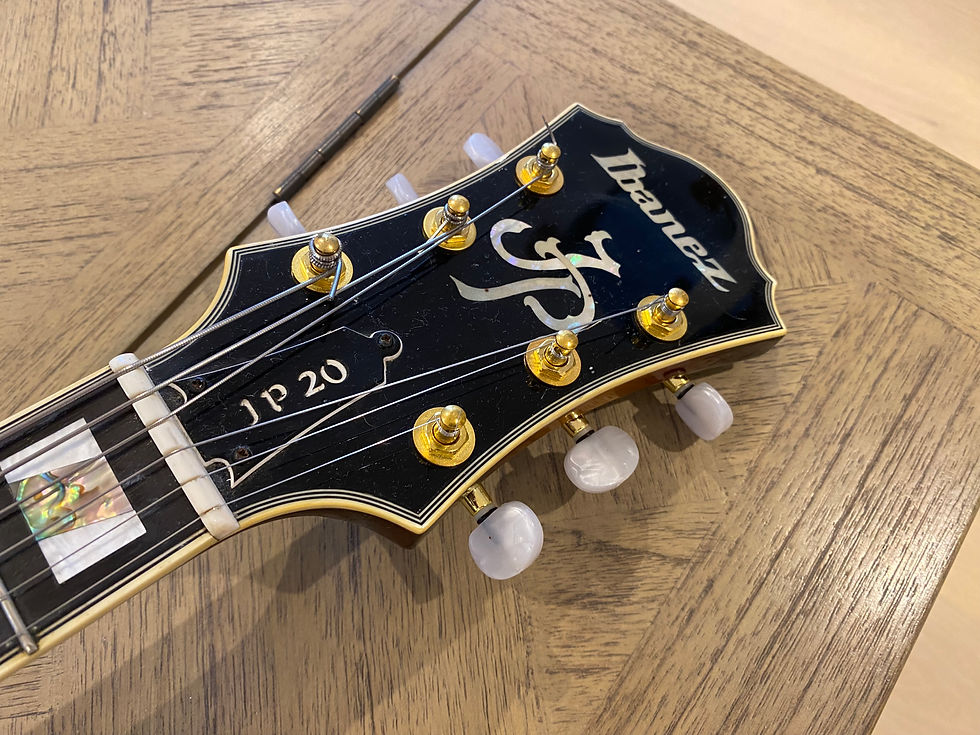 Thumbnail: Ibanez Joe Pass JP20 Jazz Box