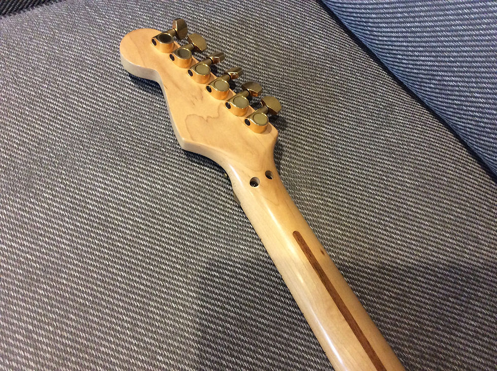 Thumbnail: Fender Squier Pro Tone Contemporary Strat
