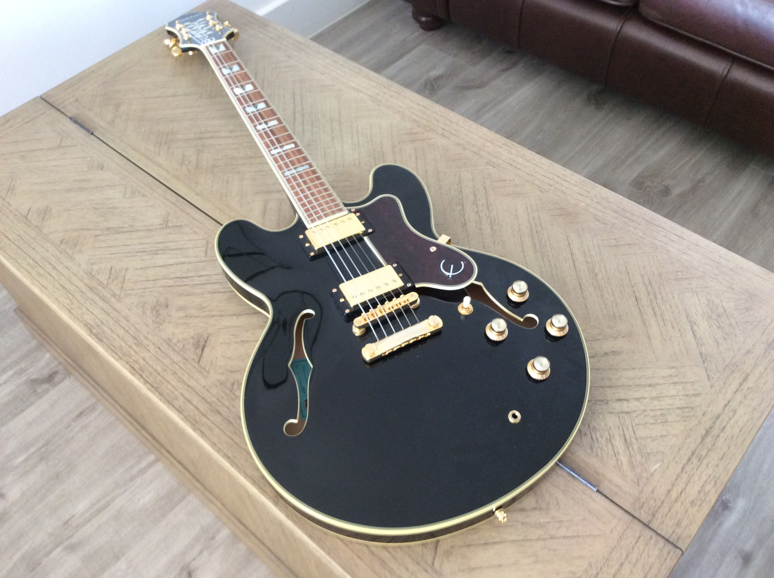 Epiphone Sheraton Pro 11 Semi-Hollow 2020 Model
