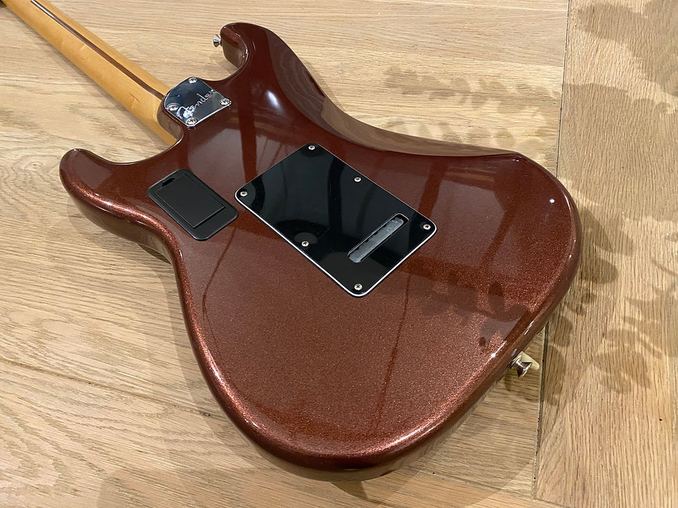 Thumbnail: Fender Roadhouse Deluxe Strat